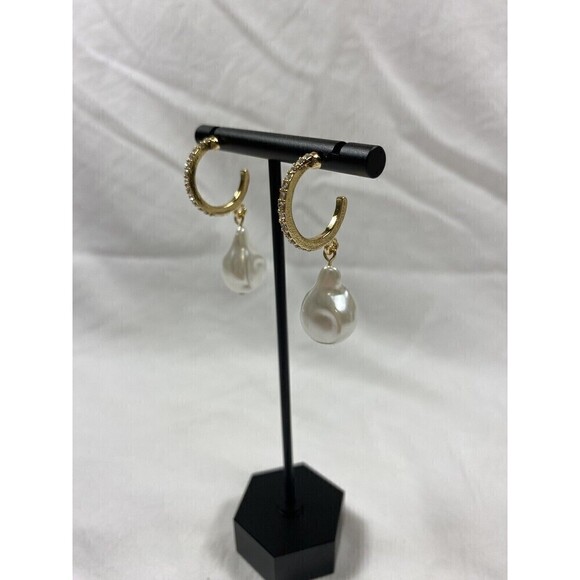 Pearl Drop Earrings Gold Tone Hoops Faux Diamonds Pearlcore - Picture 11 of 12